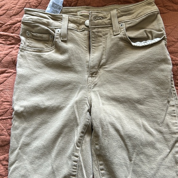 EUC Levi’s Skinny Jeans W28 L32 - Picture 3 of 4